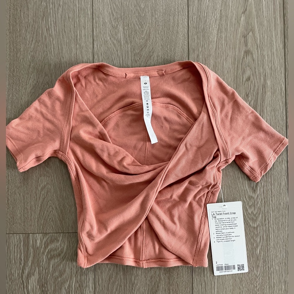 Lululemon LA Twist Front Crop Top